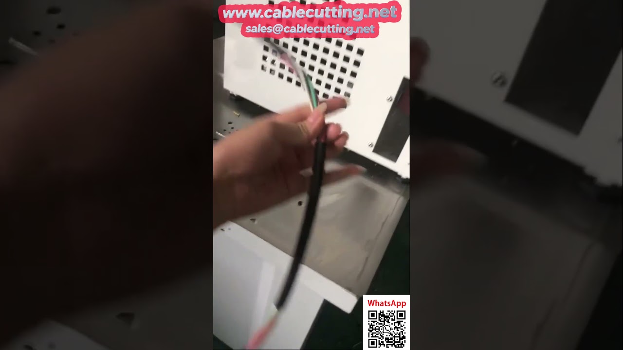 30 mm² Otomatik Bilgisayarlı Kablo Soyma Makinesi