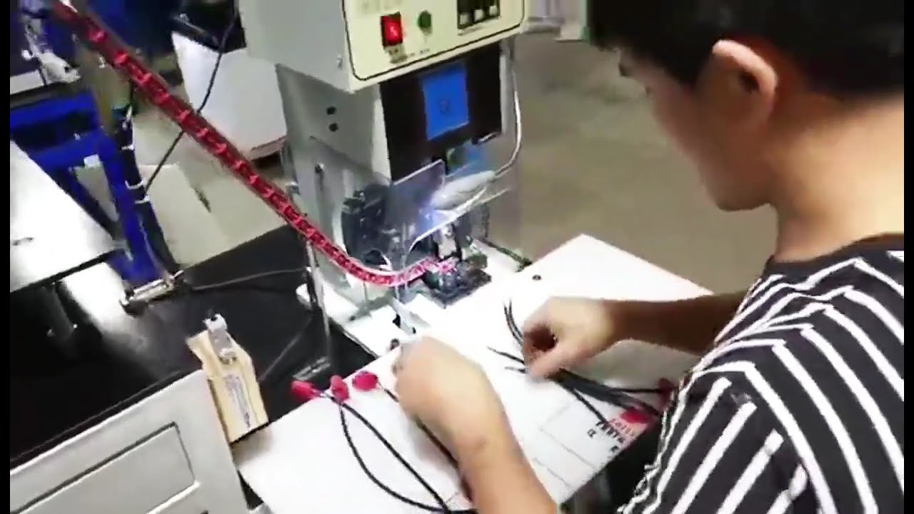 Otomatik Beslemeli Titreşimli Disk Terminal Kıvırma Makinesi - Gevşek Terminal için