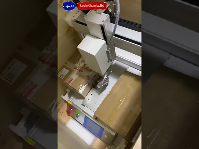 4 Eksenli Otomatik Esnek Tutkal Dağıtma Robotu – Hassas ve Hızlı Yapıştırma Çözümü