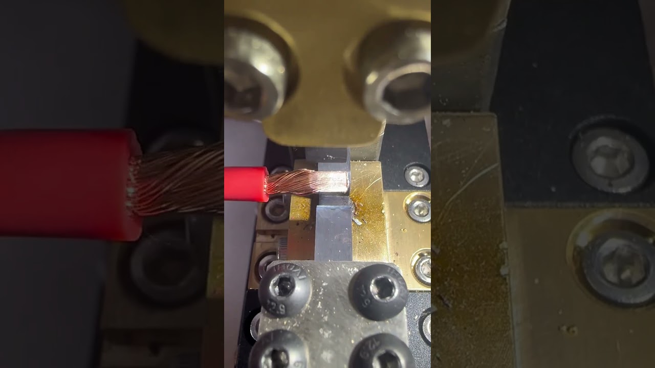 Sekiz Kare Tel Sıkıştırma Kaynak Makinesi — demet işleri için hassas ultrasonik ekipman