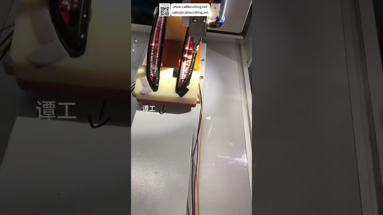 Otomobil Arka Far Otomatik Dağıtım Makinesi Endüstriyel Otomasyon Sistemi Akıllı Montaj