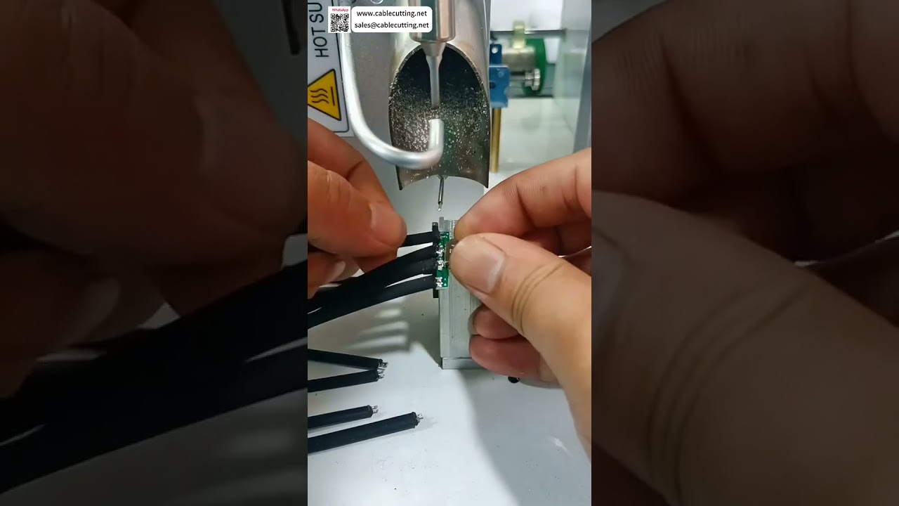 Power Bank Çok Dallı Kablo Lehimleme Makinesi Hassas Bölünmüş Bağlantı Kaynak Aracı